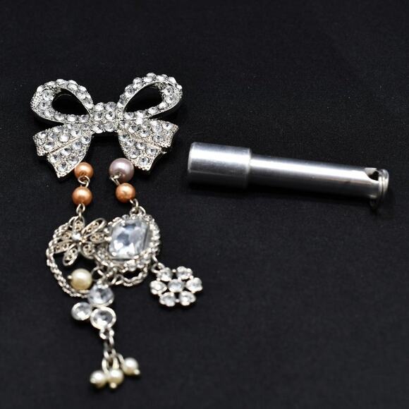 Bow Brooch, Dangling Hanging Charms, Faux Pearls, Vintage 1990s, 5 Inches - Picture 5 of 8